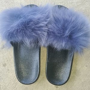 fur slides (navy blue)